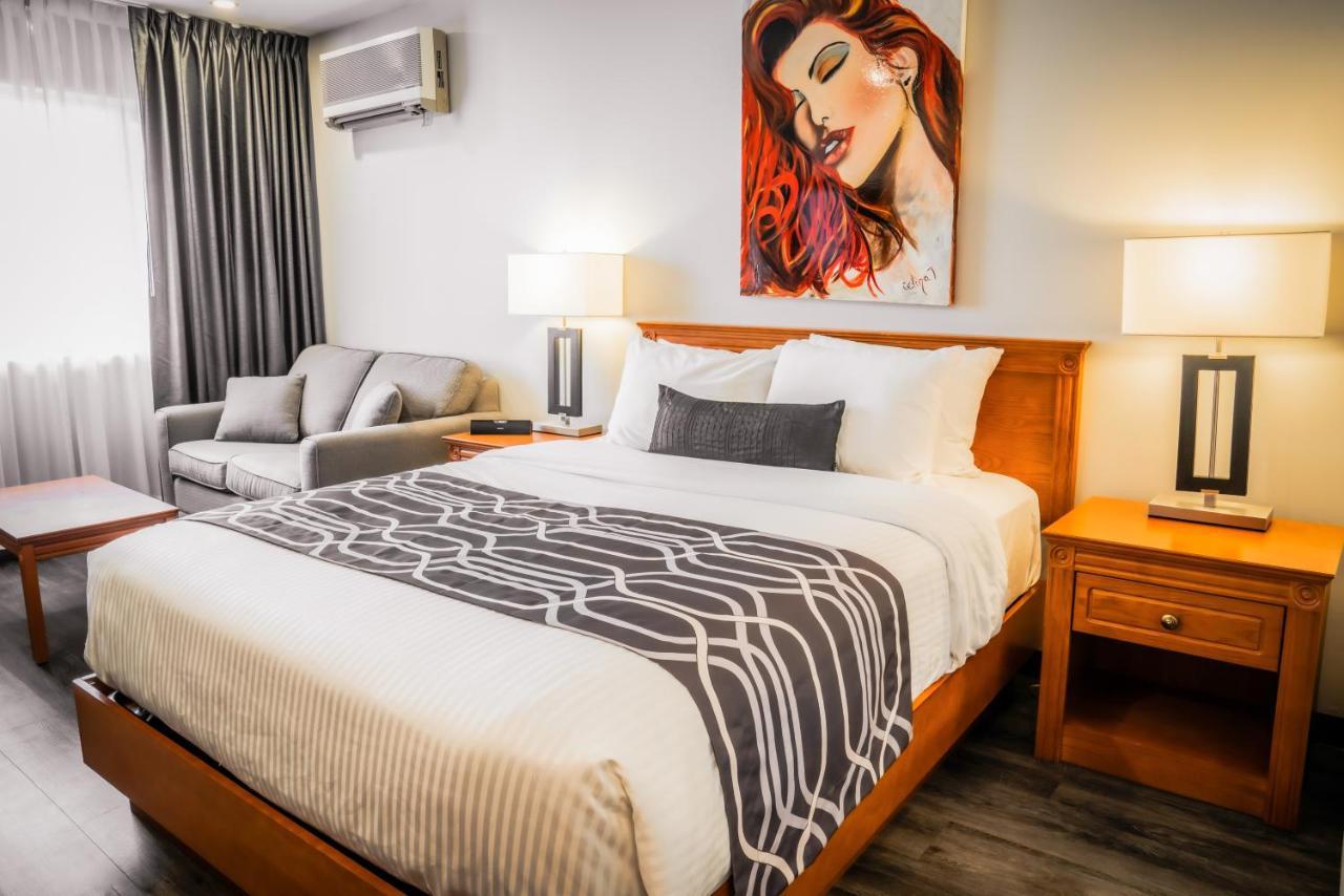Hotel Le Voyageur Sept-Îles Εξωτερικό φωτογραφία